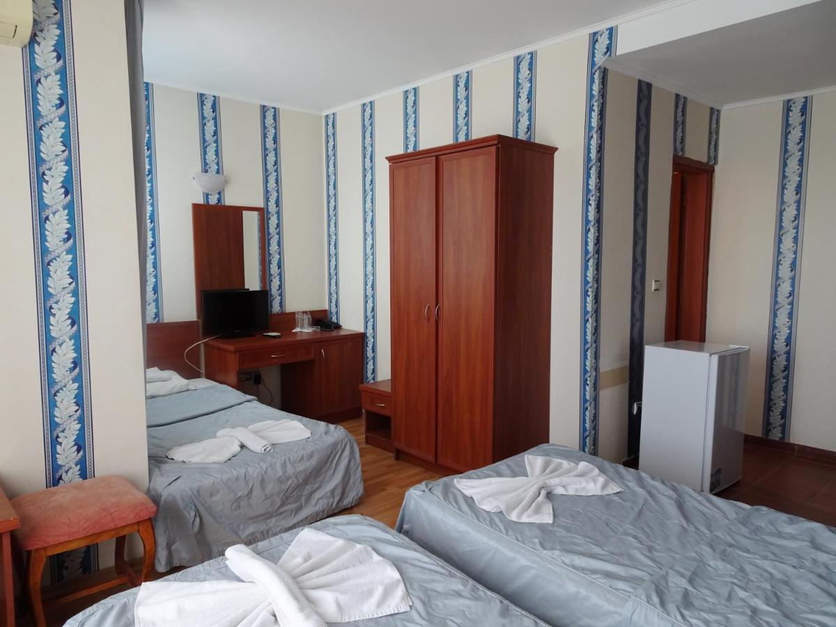 Hotel Lotos 3*