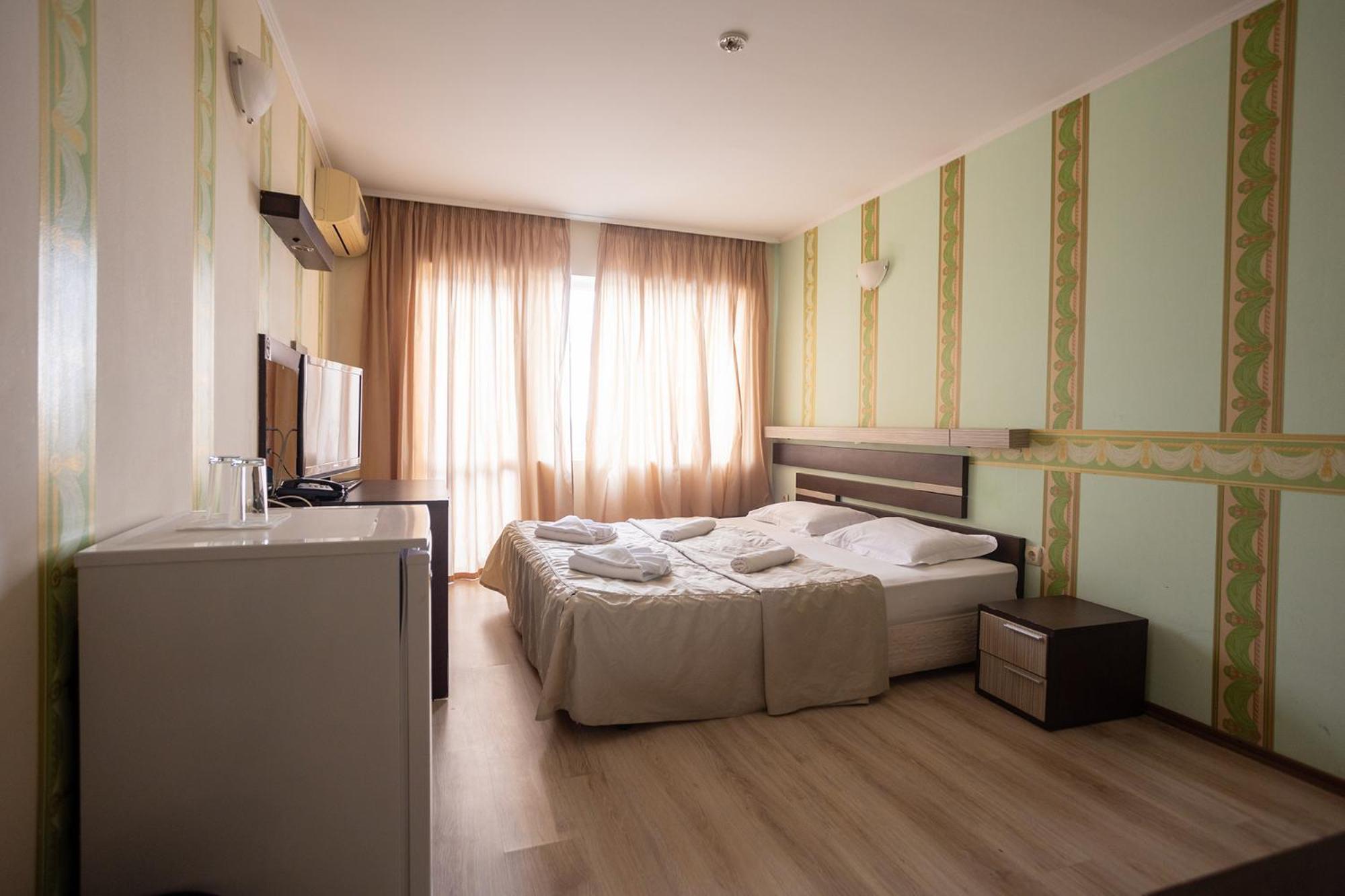 Lotos Hotel