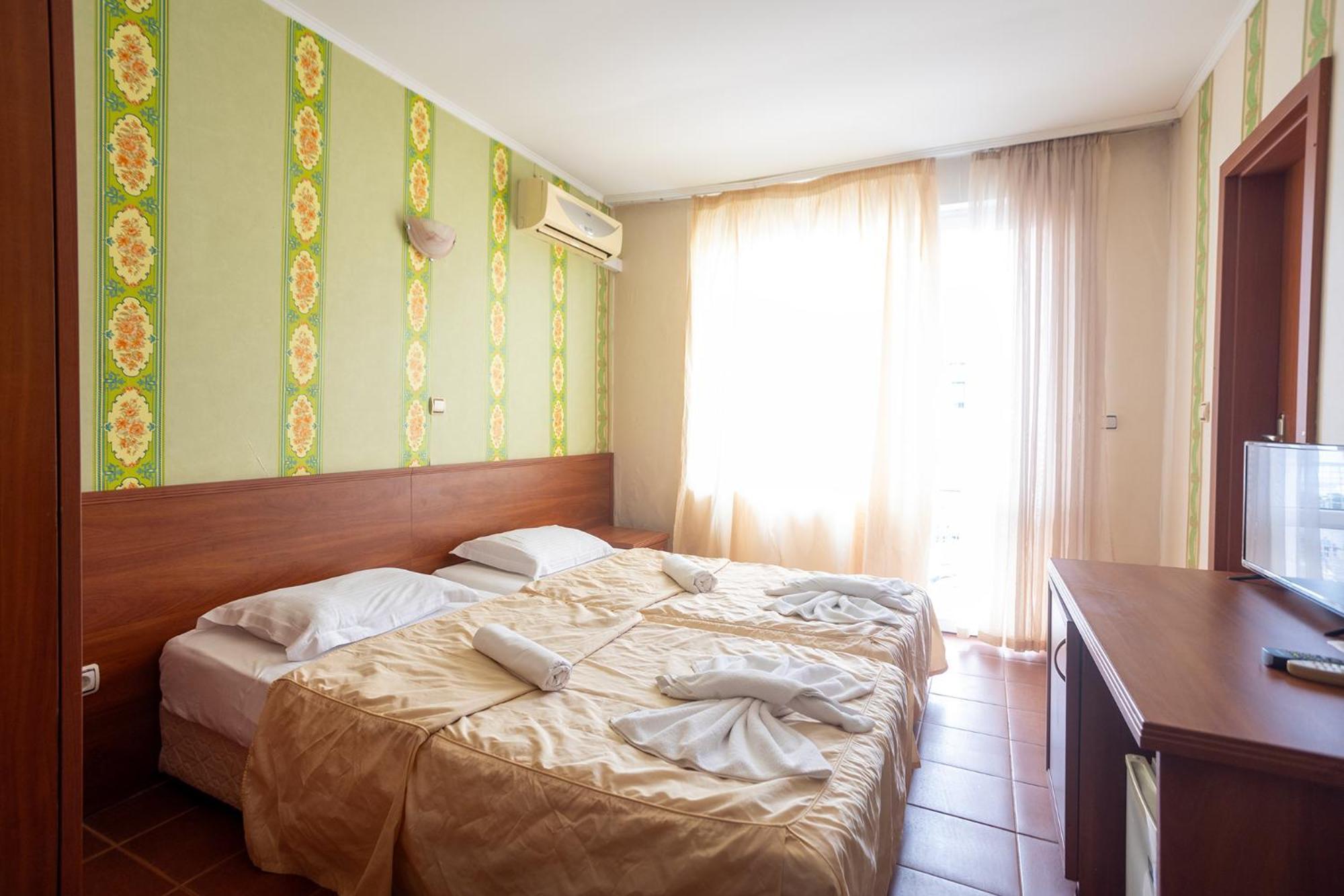 Hotel Lotos