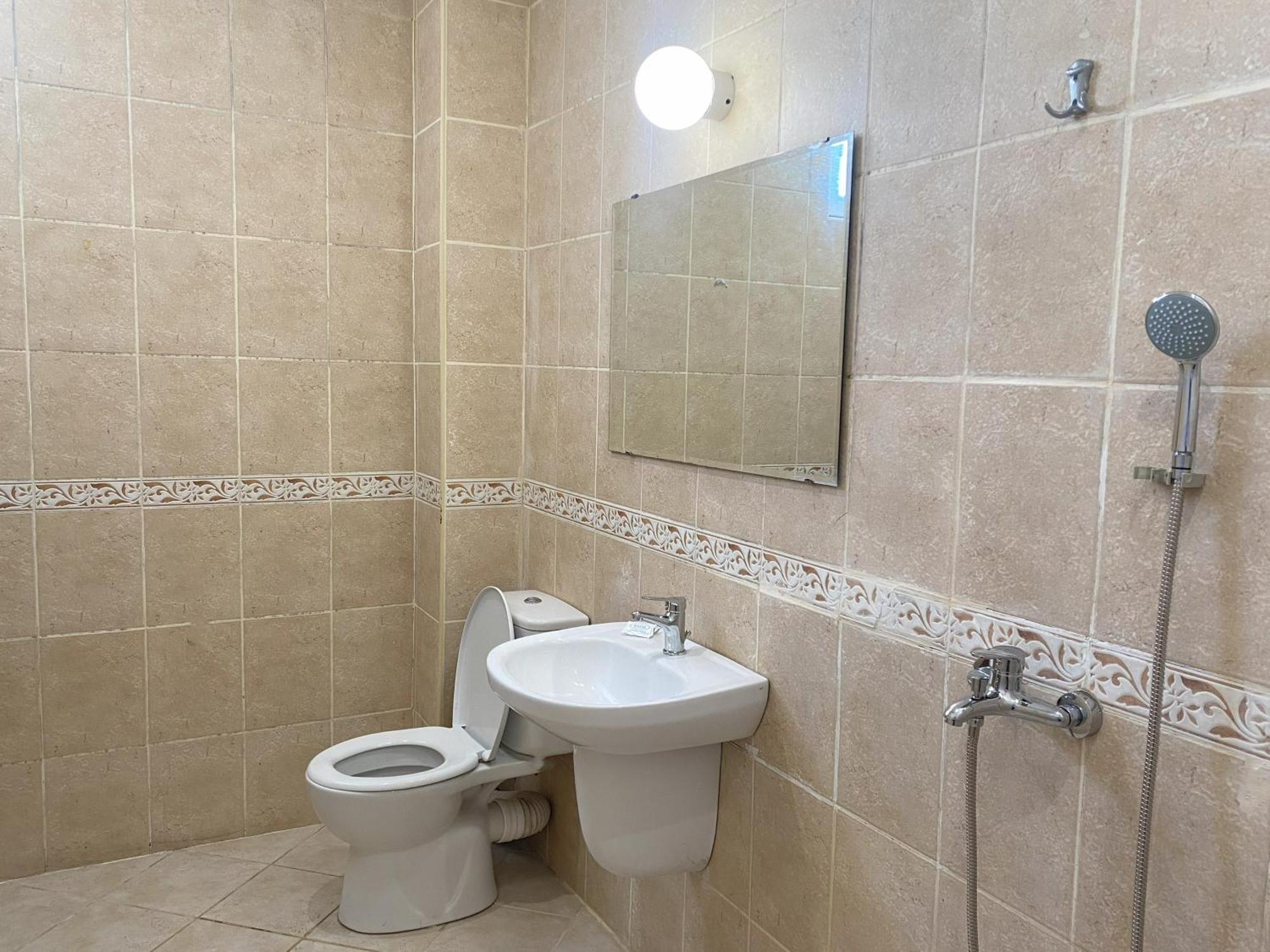 Otel Lotos 3*