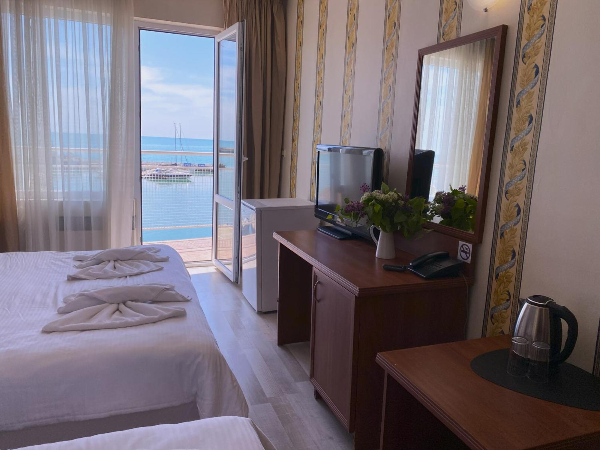 Lotos 3* Balchik