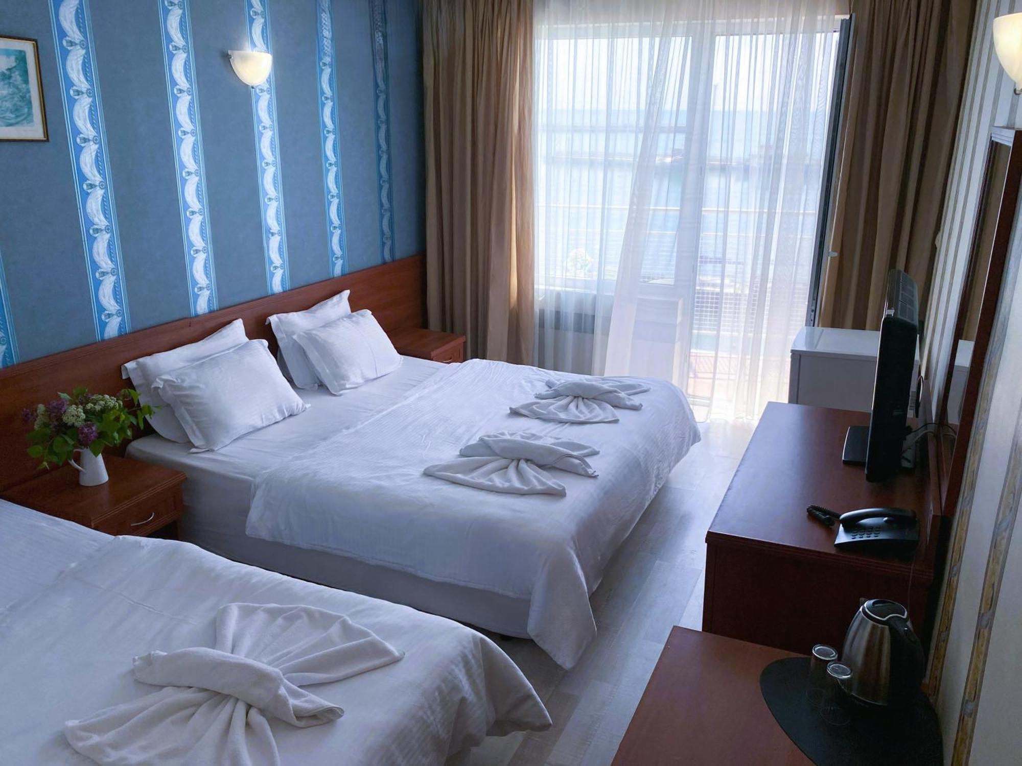 Hotel Lotos