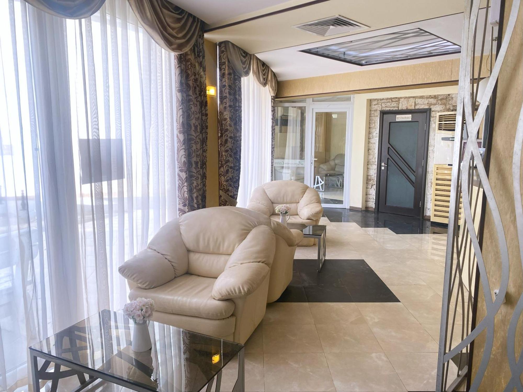 Lotos Hotel 3*